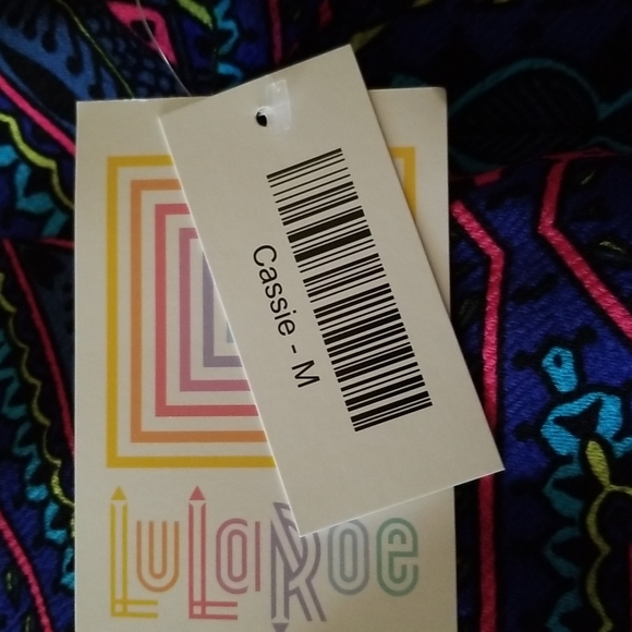 LuLaRoe Cassie Skirt - Picture 2 of 3